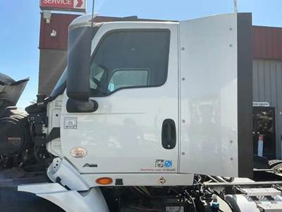 International RH613 Cab Assembly