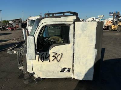 Kenworth T680 Cab Assembly