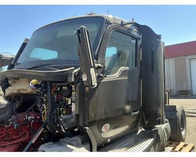 Kenworth T680 Cab Assembly