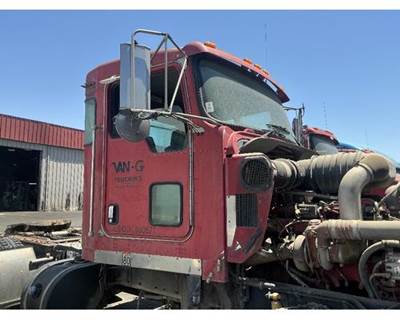 Kenworth T800 Cab Assembly