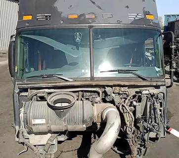 Mack CXU633T Cab Assembly