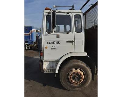 Mack Midliner MS250P Cab Assembly for a Mack MS250P