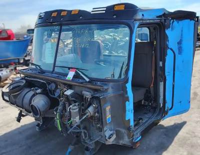 Mack Pinnacle CXU612 Cab Assembly for a Mack CXU612