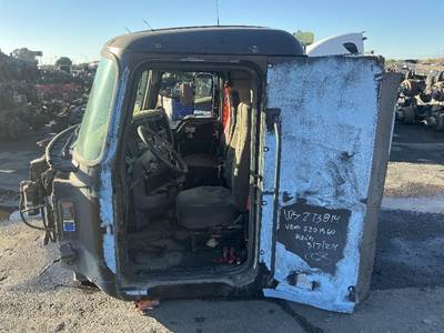 Mack Pinnacle CXU612 Cab Assembly for a Mack CXU612