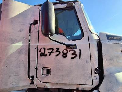 Mack Pinnacle CXU612 Cab Assembly for a Mack CXU612