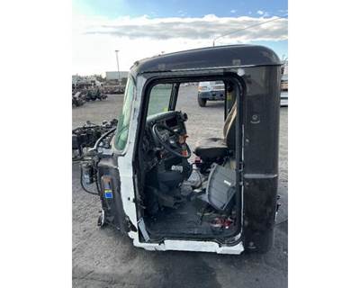 Mack Pinnacle CXU612 Cab Assembly for a Mack CXU612