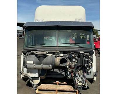 Mack Pinnacle CXU613 Cab Assembly for a Mack CXU613