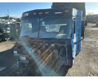 Mack Pinnacle CXU613 Cab Assembly for a Mack CXU613