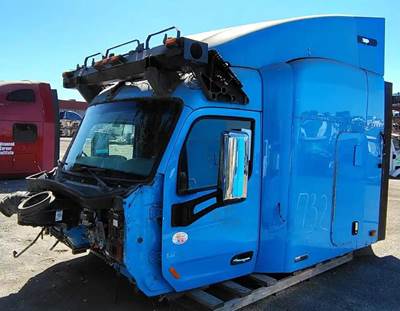 Peterbilt 579 Cab Assembly