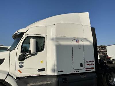 Peterbilt 579 Cab Assembly