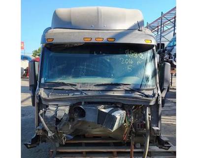 Peterbilt 579 Cab Assembly