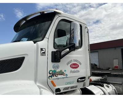 Peterbilt 579 Cab Assembly