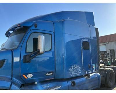 Peterbilt 579 Cab Assembly