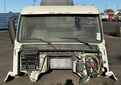 Volvo VNL Cab Assembly