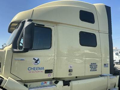 Volvo VNL Cab Assembly