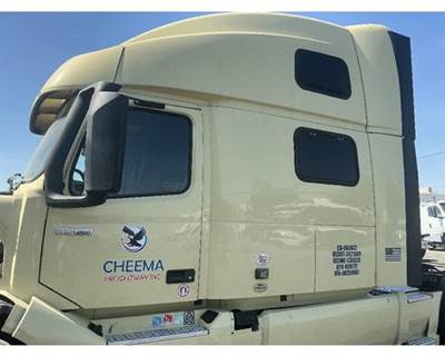 Volvo VNL Cab Assembly