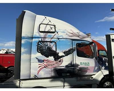 Volvo VNL780 Cab Assembly