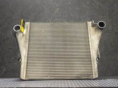 Volvo VNL670 Charge Air Cooler (ATAAC)