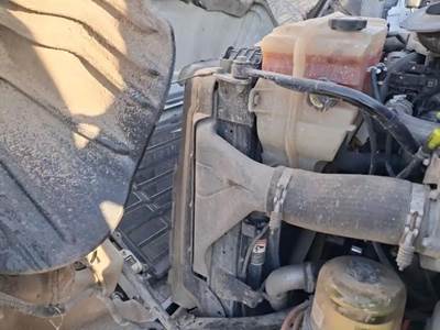 Detroit DD13 Cooling Assembly for a Freightliner Cascadia 113