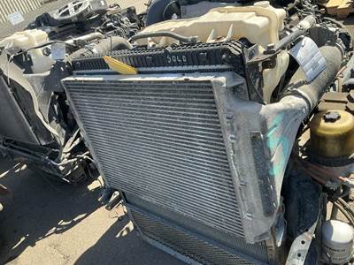 Detroit DD15 Cooling Assembly for a Freightliner Cascadia 125