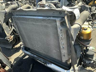 Detroit DD15 Cooling Assembly for a Freightliner Cascadia 125