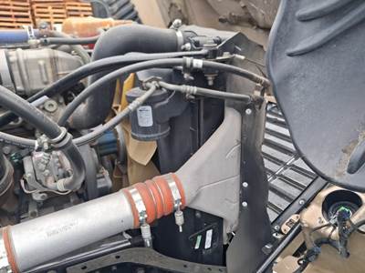 Detroit DD15 Cooling Assembly for a Freightliner CASCADIA