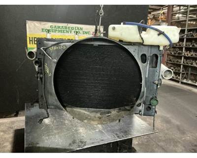 Ford L8513 Cooling Assembly