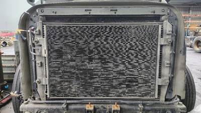 Freightliner Cascadia 126 Cooling Assembly