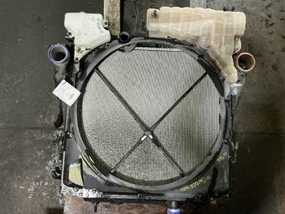 Cummins Cooling Assembly for a Kenworth T680