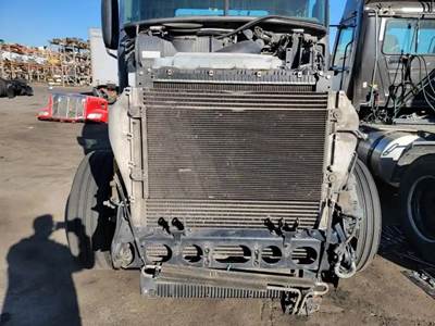 Mack Pinnacle CXU613 Cooling Assembly for a Mack CXU613