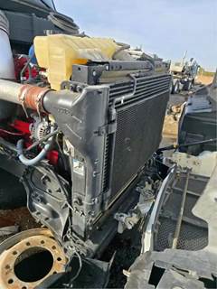 Peterbilt 579 Cooling Assembly