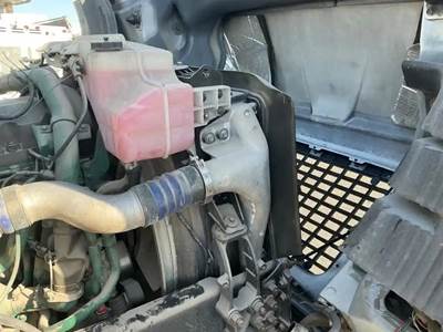 Volvo D13 Cooling Assembly for a Volvo VNL