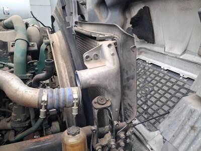 Volvo D13 Cooling Assembly for a Volvo VNL