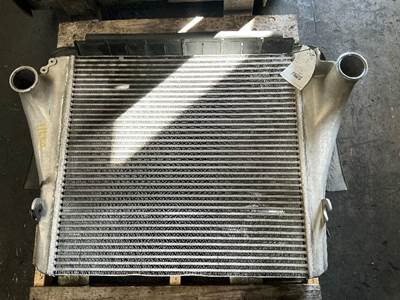 Volvo VNL Cooling Assembly