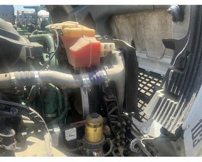 Volvo VNL Cooling Assembly