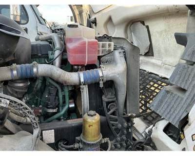 Volvo VNL Cooling Assembly