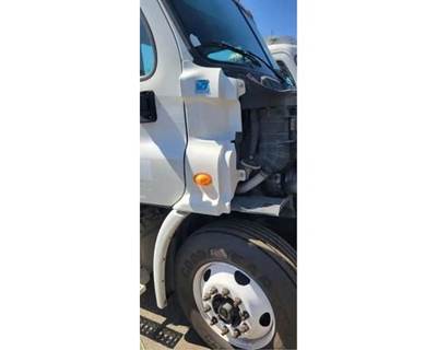 Freightliner Cascadia 113 Right Cowl