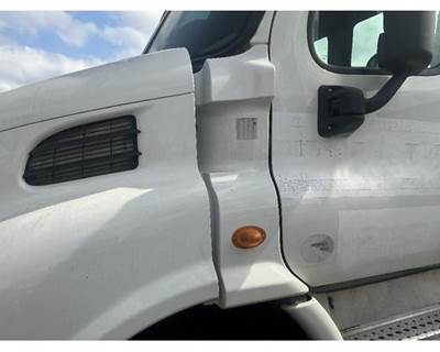 Freightliner Cascadia 113 Cowl for a Freightliner CASCADIA