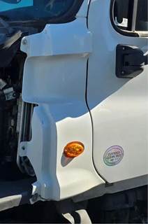 Freightliner Cascadia 125 Cowl