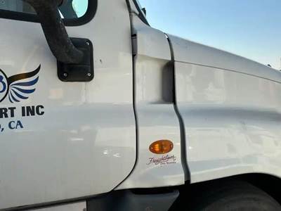 Freightliner Cascadia 125 Cowl