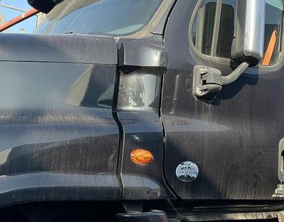 Freightliner Cascadia 125 Left Cowl for a Freightliner CASCADIA