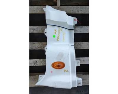 Freightliner Cascadia 125 Right Cowl