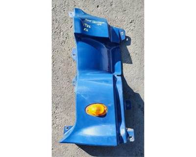 Freightliner Cascadia 125 Right Cowl