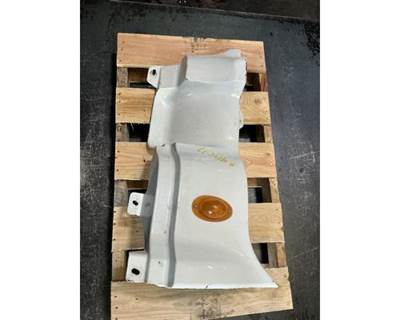 Freightliner Cascadia 125 Left Cowl