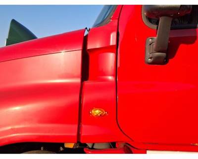 Freightliner Cascadia 125 Left Cowl