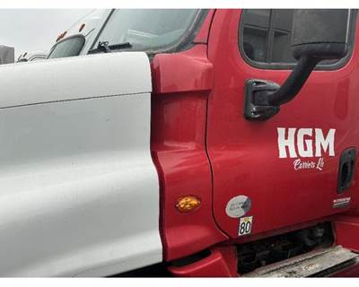 Freightliner Cascadia 125 Left Cowl for a Freightliner CASCADIA