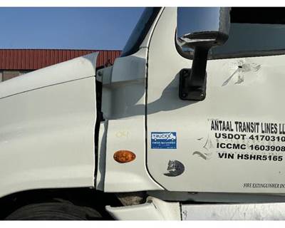 Freightliner Cascadia 125 Left Cowl for a Freightliner CASCADIA