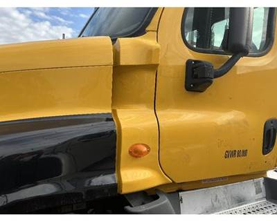 Freightliner Cascadia 125 Left Cowl for a Freightliner CASCADIA