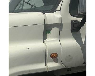 Freightliner Cascadia 125 Cowl for a Freightliner CASCADIA