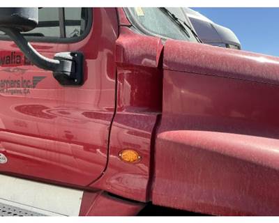 Freightliner Cascadia 125 Cowl